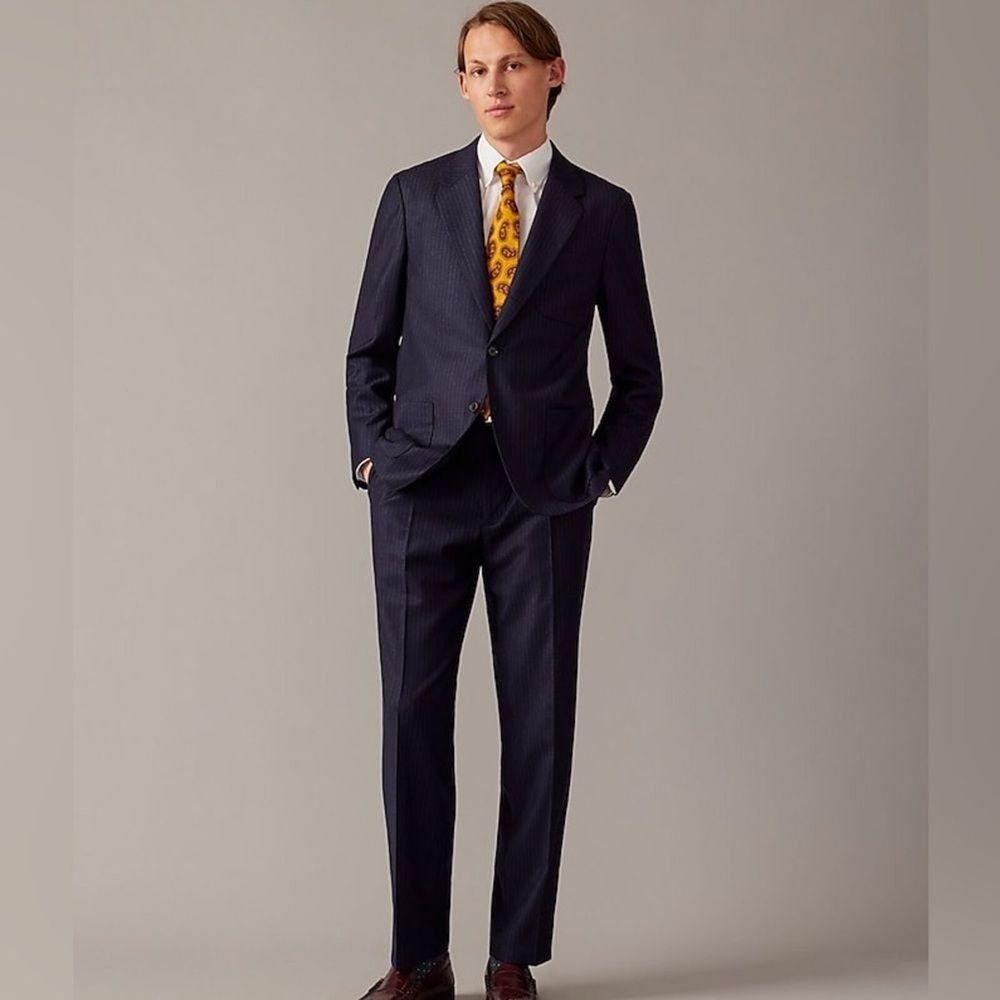 J. Crew Men's Classic Navy Three Button Wool Suit Jacket Quiet Luxury - Size 40r